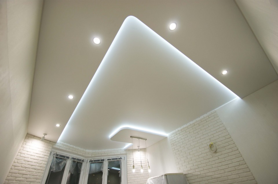 Заказать парящие натяжные потолки в г. Нижнекамск